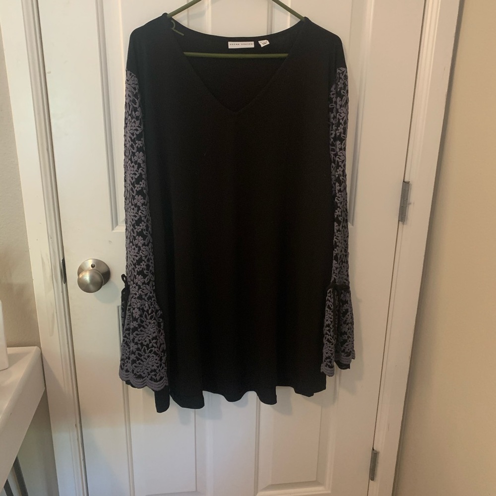 Susan Graver lace sleeve top!!!